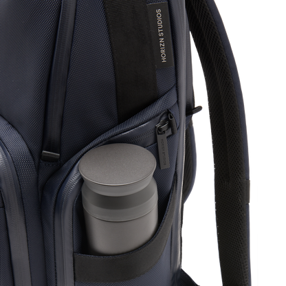 Midtown Rucksack Blau Detail - Wasserabweisend Vegan Ergonomisch - Horizn Studios