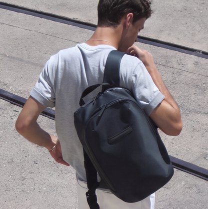 Gion Backpack Pro M / Night Blue / Recycled Nylon