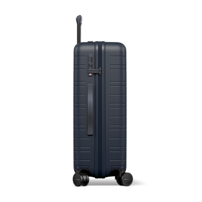H6 Essential / Night Blue / Premium Hard Shell / Check-In Size M / Essential
