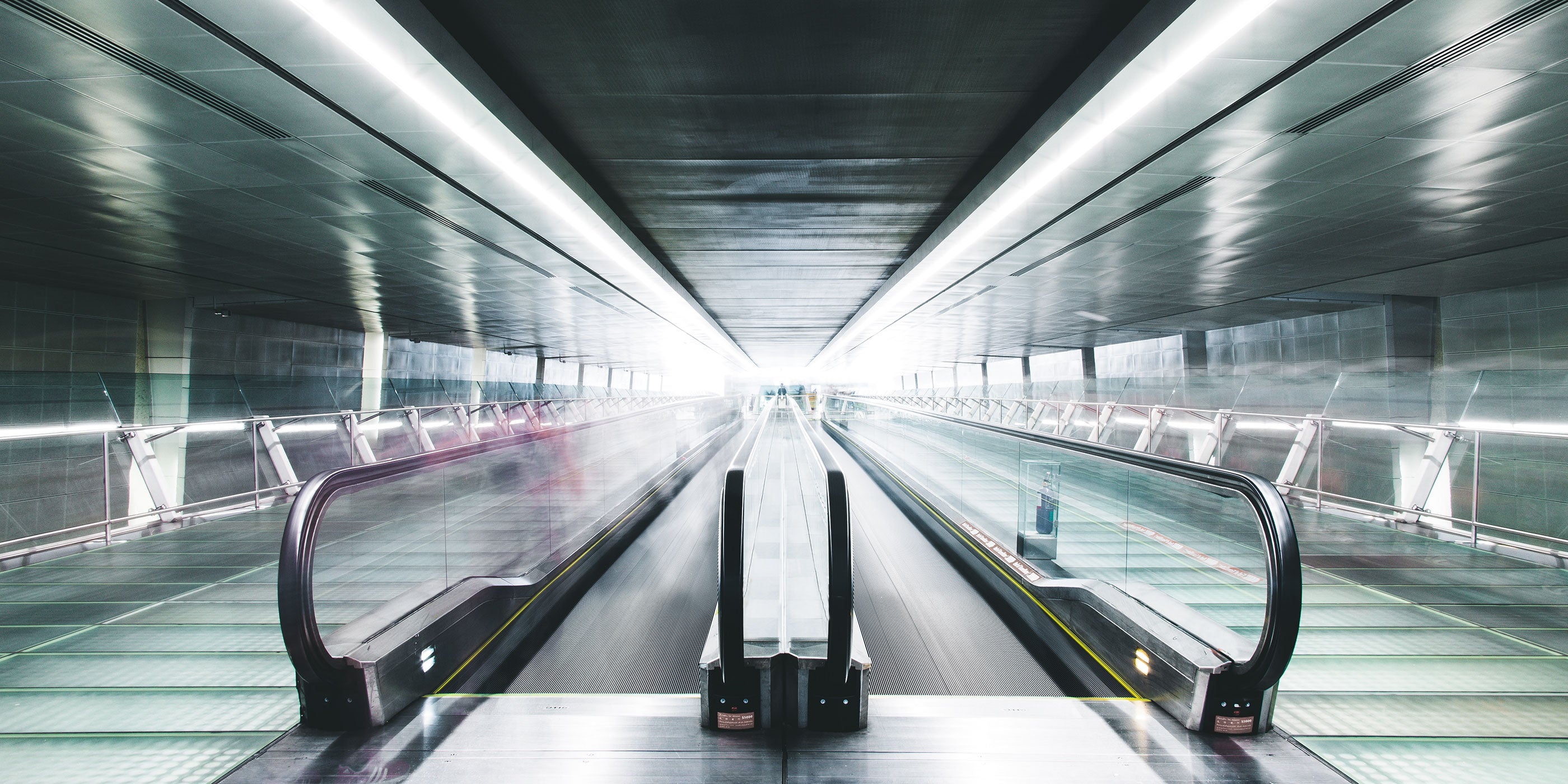 Article Airports Travel Kih - Horizn Studios