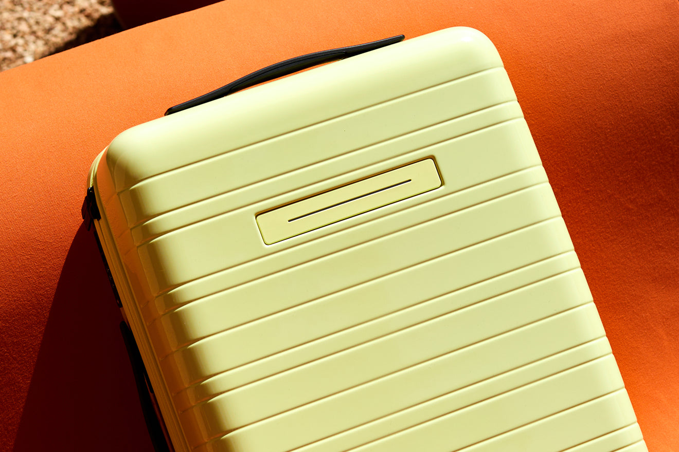 Glossy Dusk Yellow Campaign Page Image - Horizn Studios
