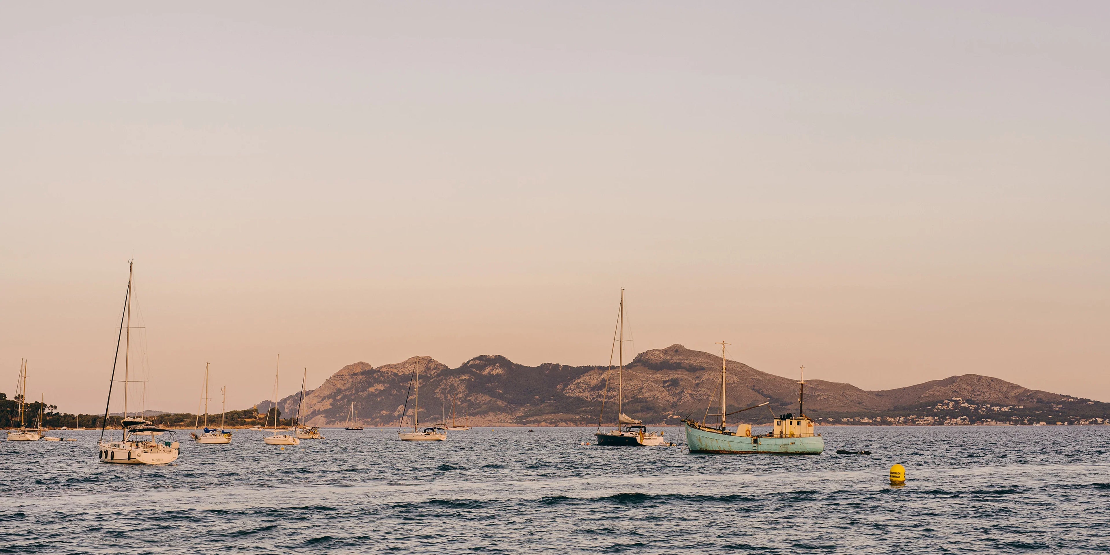 Mallorca Journal Desktop - Horizn Studios